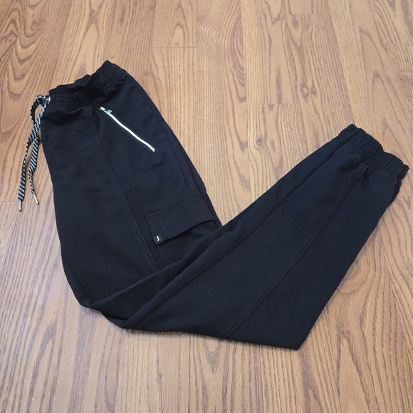 Jaanuu Pants - Jaanuu Black Scrub Pants Joggers Gold Zip Pockets Esthetician Nurse Scrubs XS